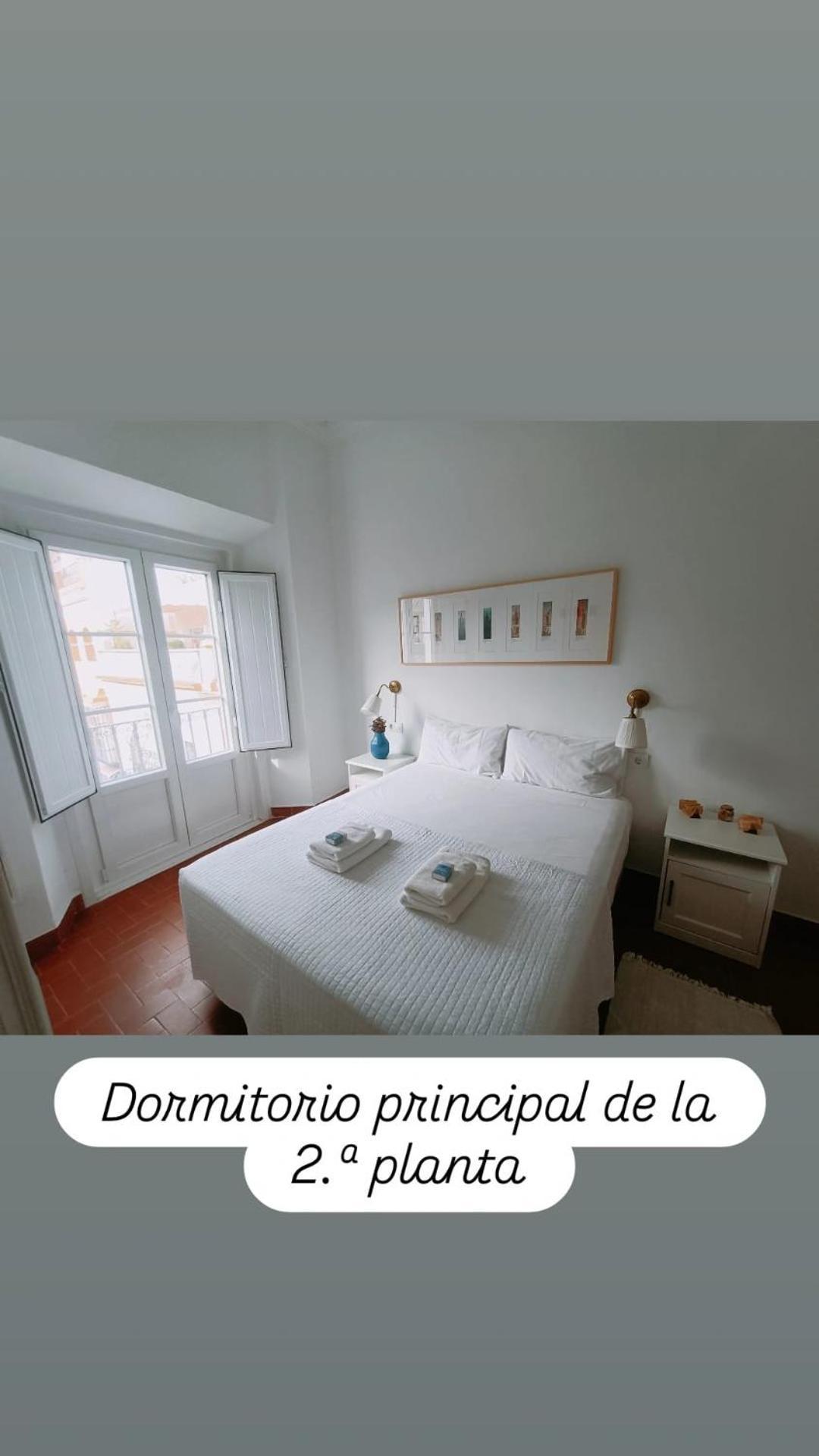 Apartamentos En La Plaza Dona Elvira, 7 Seville Luaran gambar