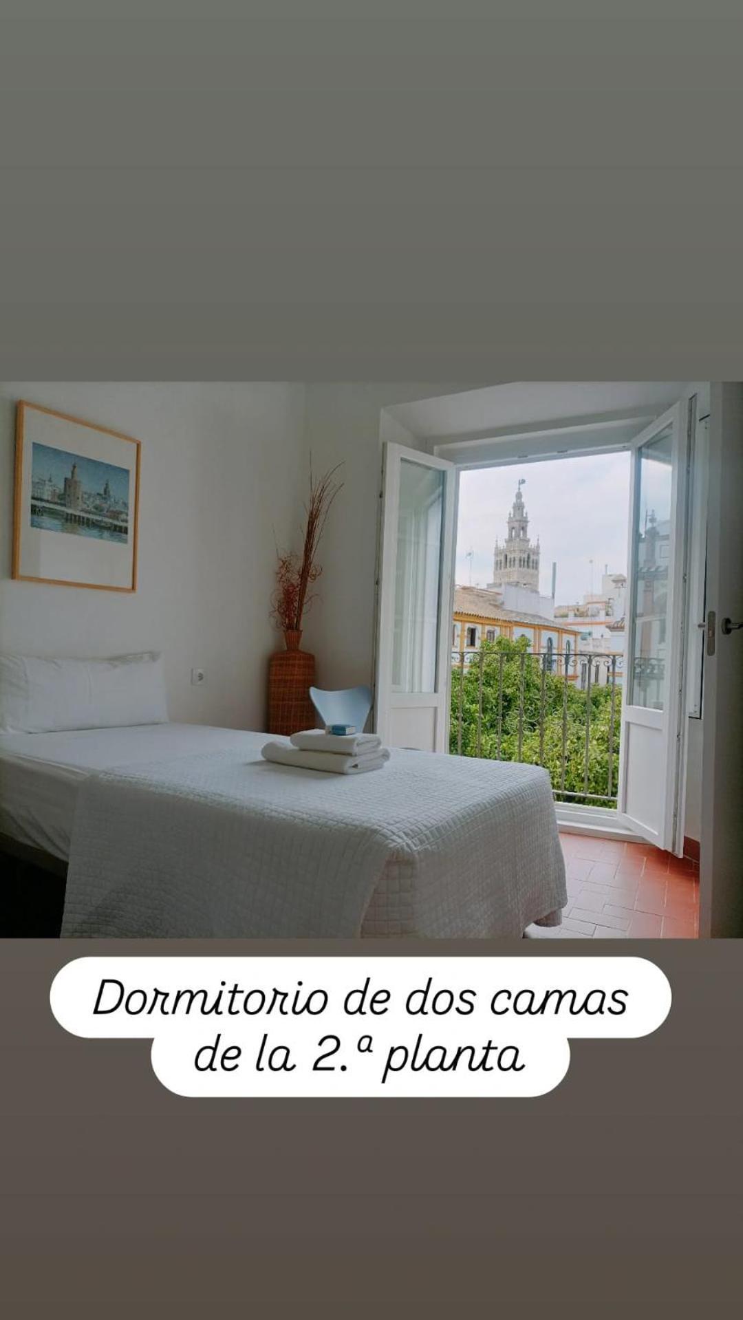 Apartamentos En La Plaza Dona Elvira, 7 Seville Luaran gambar